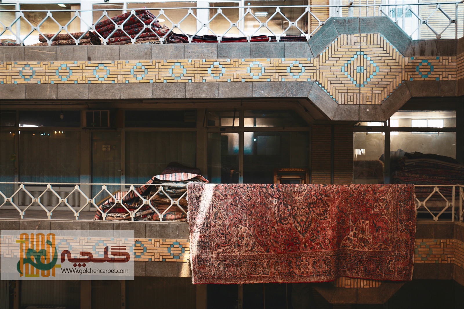 گشتی در بازار فرش تهران