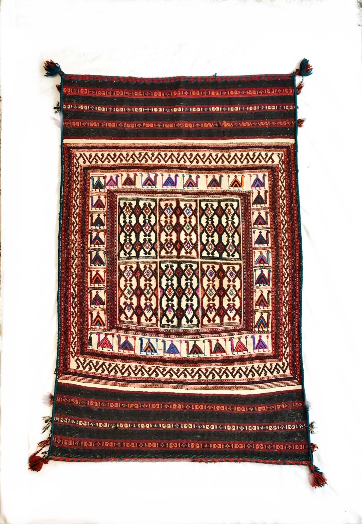 گلیم سفره مرغ و قوچ